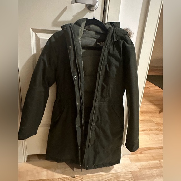 NorthFace forest green parka - Picture 3 of 7